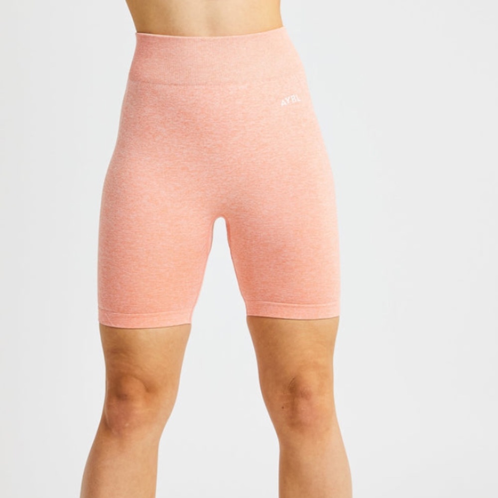 MOTION SEAMLESS CYCLING SHORTS - PEACH MARL- SIZE SMALL